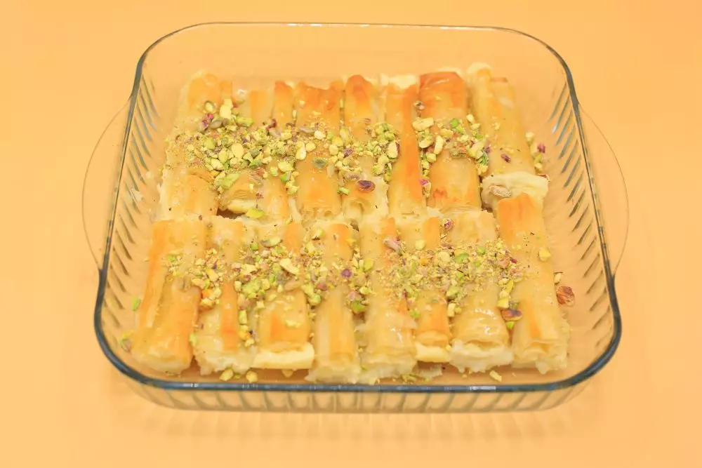 بقلاوة بالقشطة