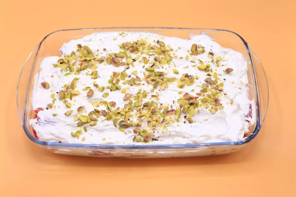 تراميسو بكريمة الفراولة