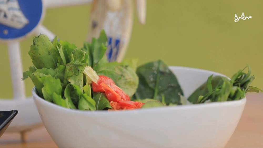 سلطة سبانخ