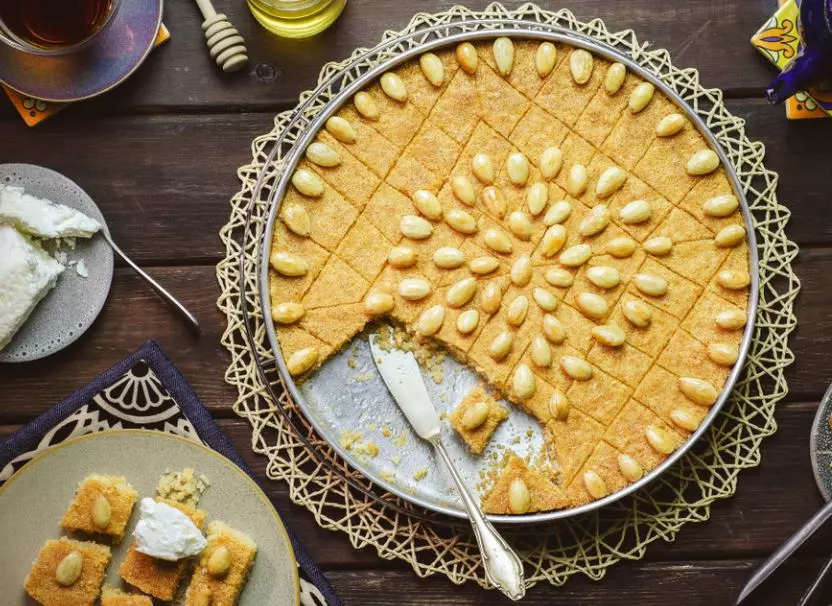 طريقة عمل البسبوسة من أميرة شنب على سفرة رمضان