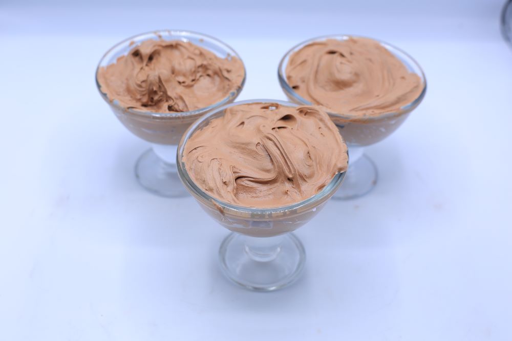 موس الشوكولاتة بدون بيض