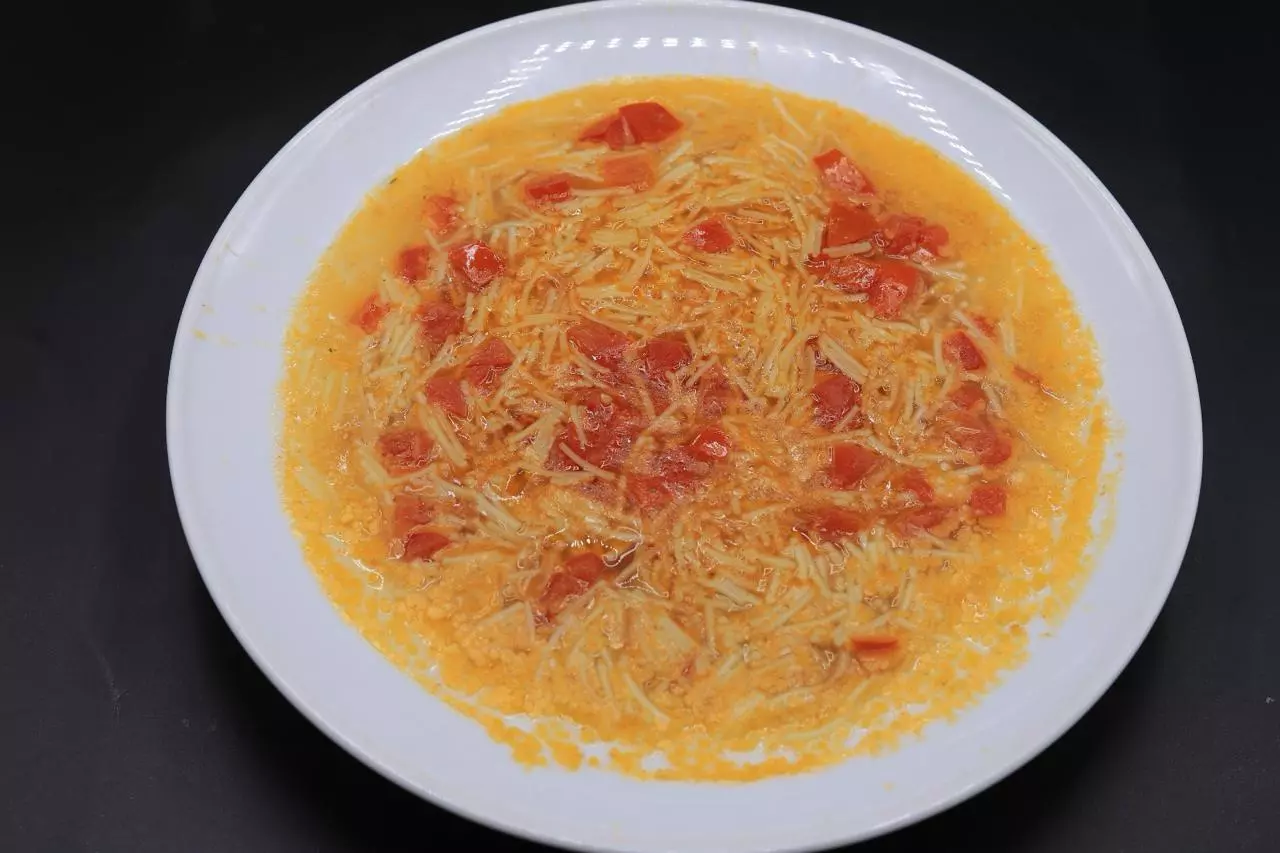 شوربة شعرية