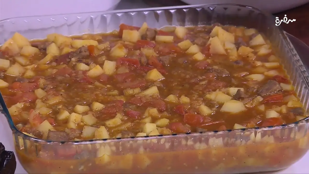 طاجن بطاطس باللحم