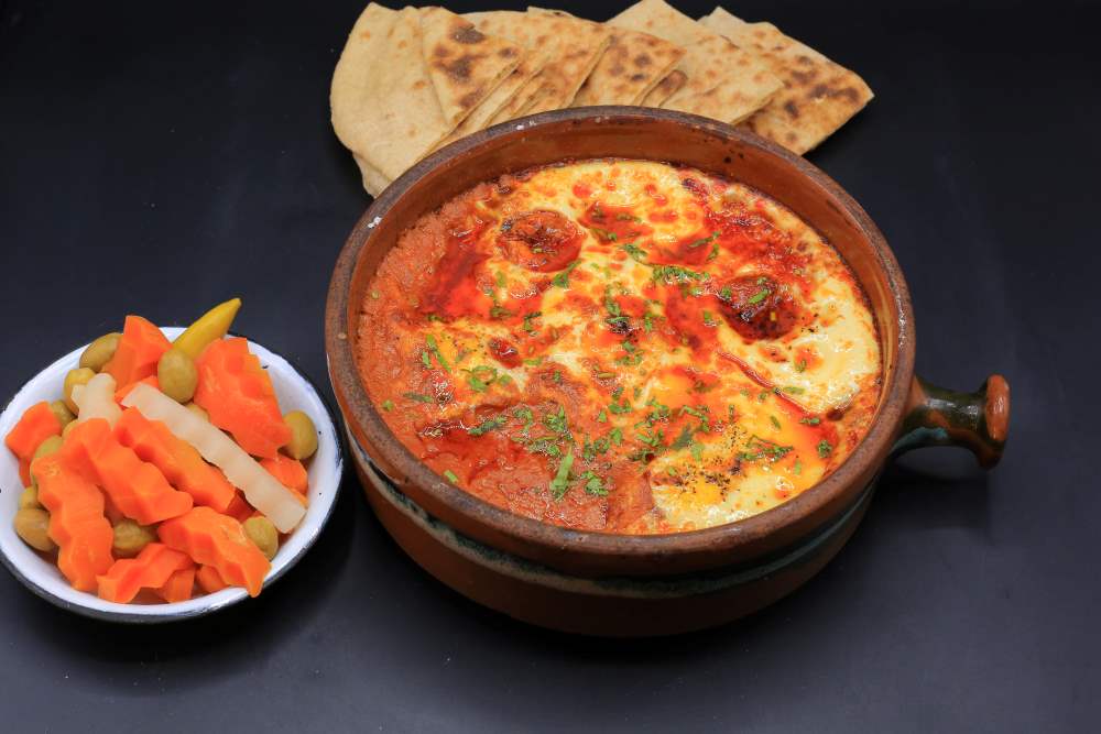 طاجن فول بالبيض