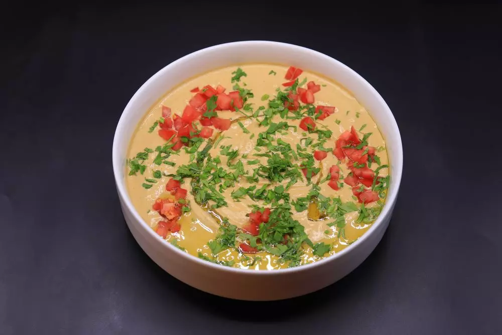 فول بالبيض المسلوق الجبنة من جدو عماد