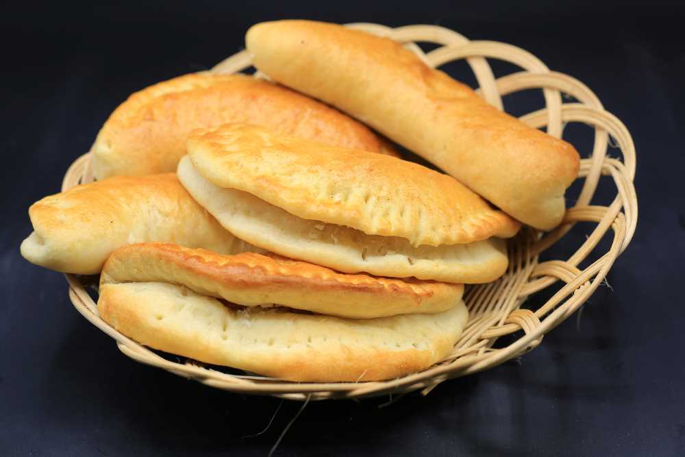 قرص بالزبيب وجوز الهند