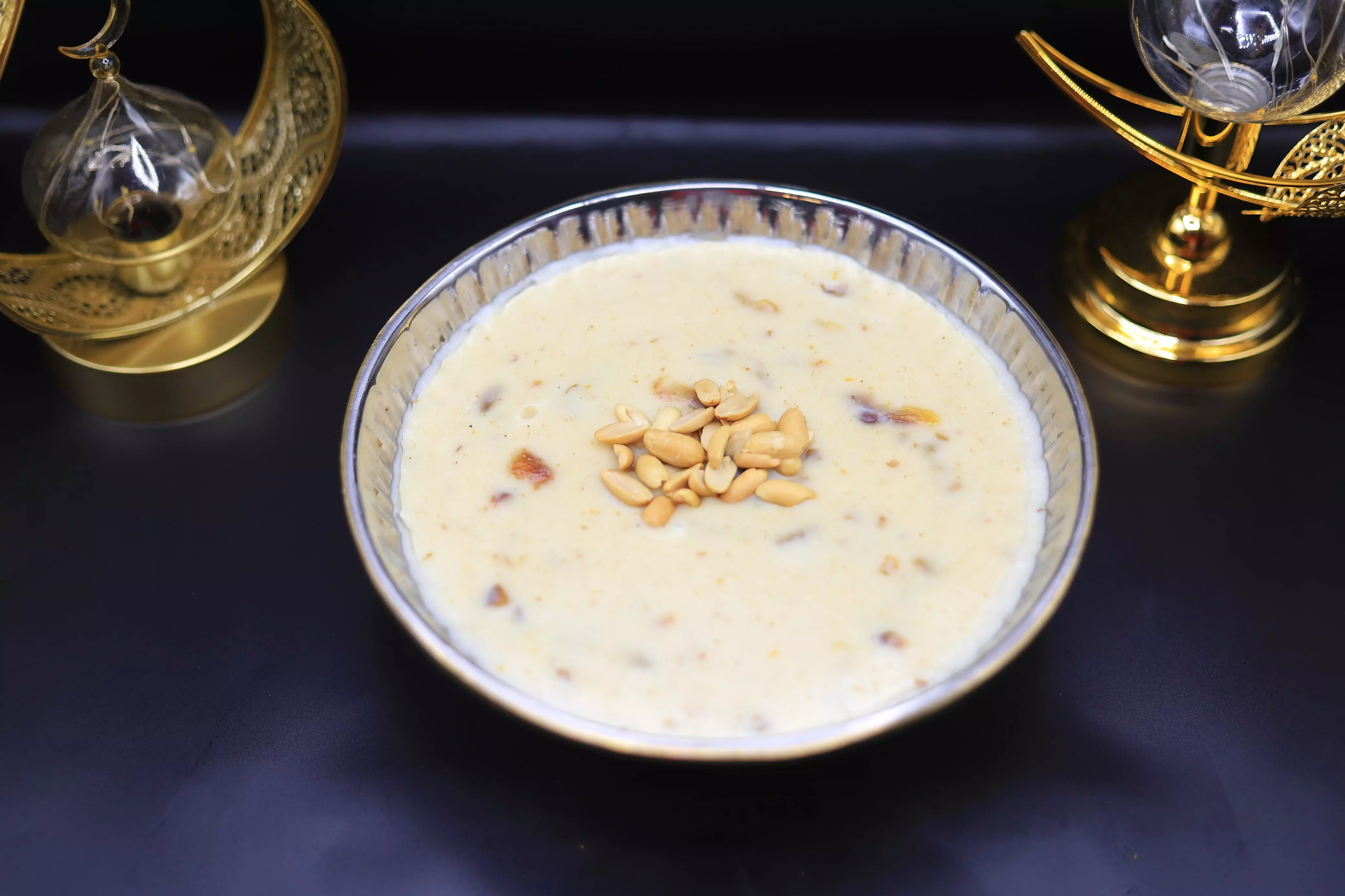 مهلبية تمر بالبسكويت