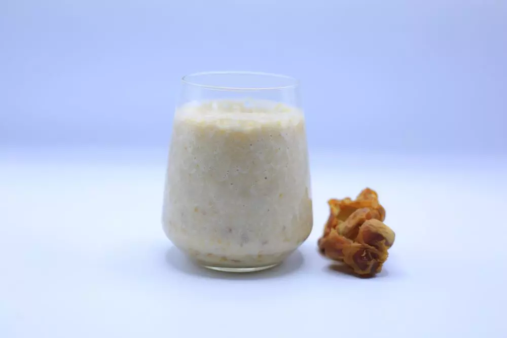 تمر باللبن والموز