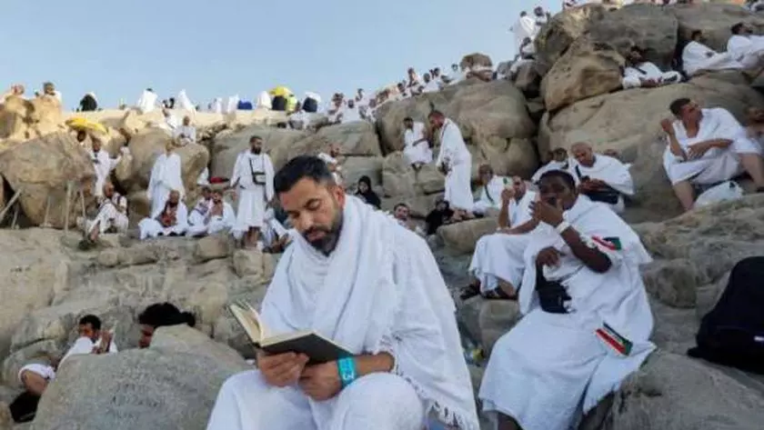 توعية الحجاج والمعتمرين