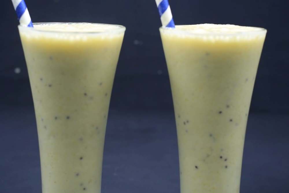 كوكتيل الموز والكيوي