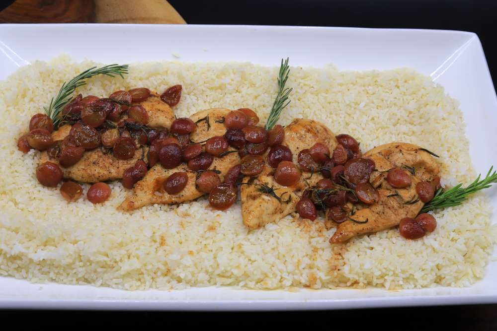 دجاج بالعنب