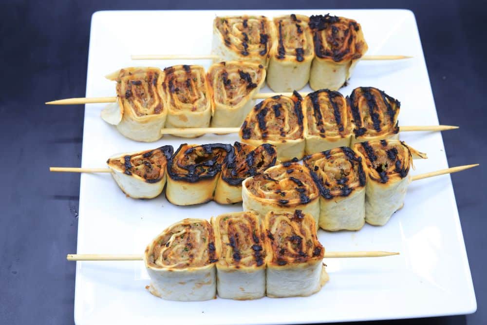 أسياخ تورتيلا اللحم