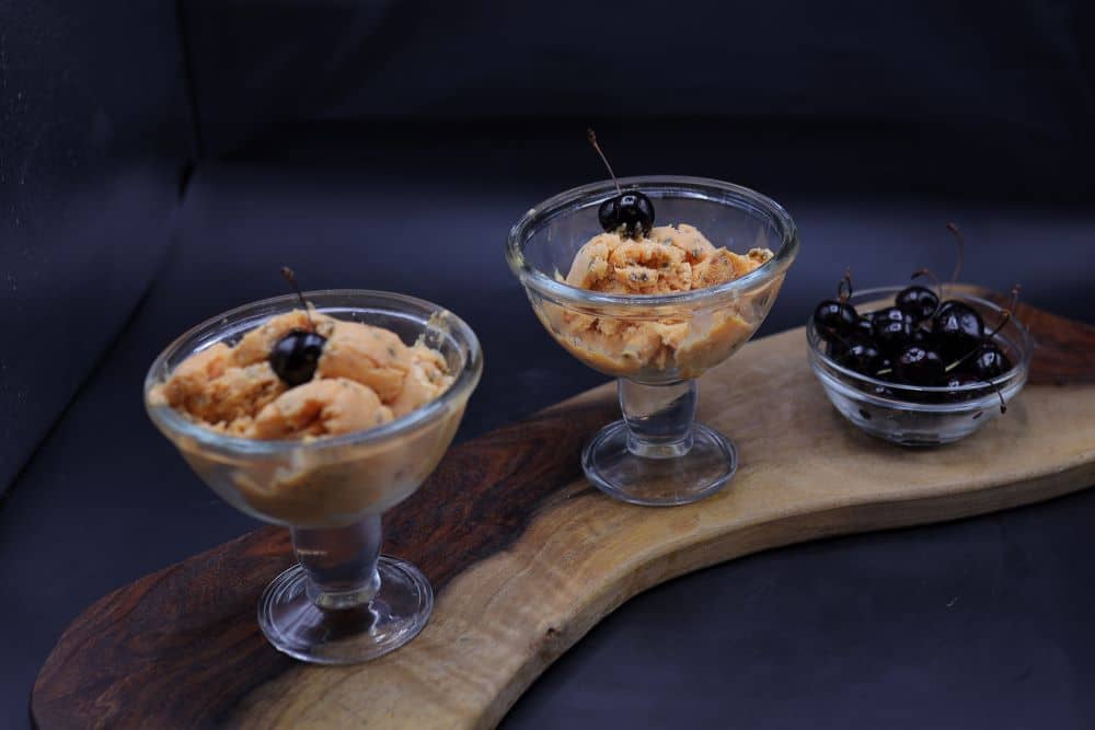 ايس كريم تين شوكي