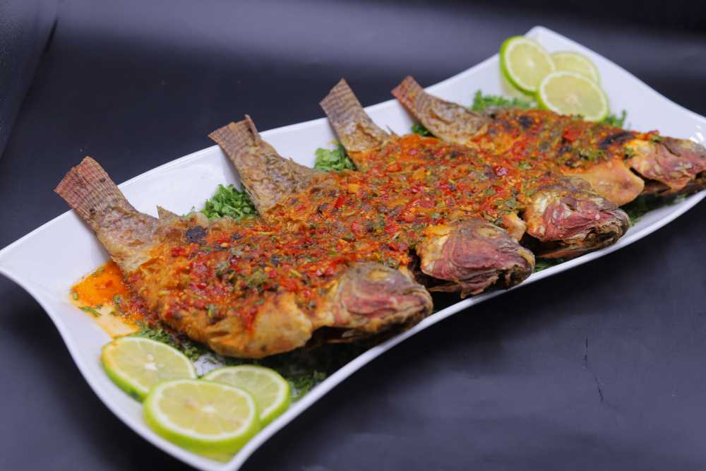 سمك مقلي بالطشة