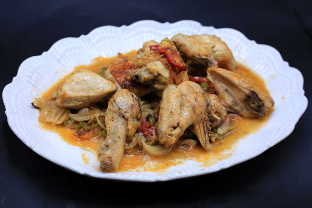 صينية دجاج بالبصل