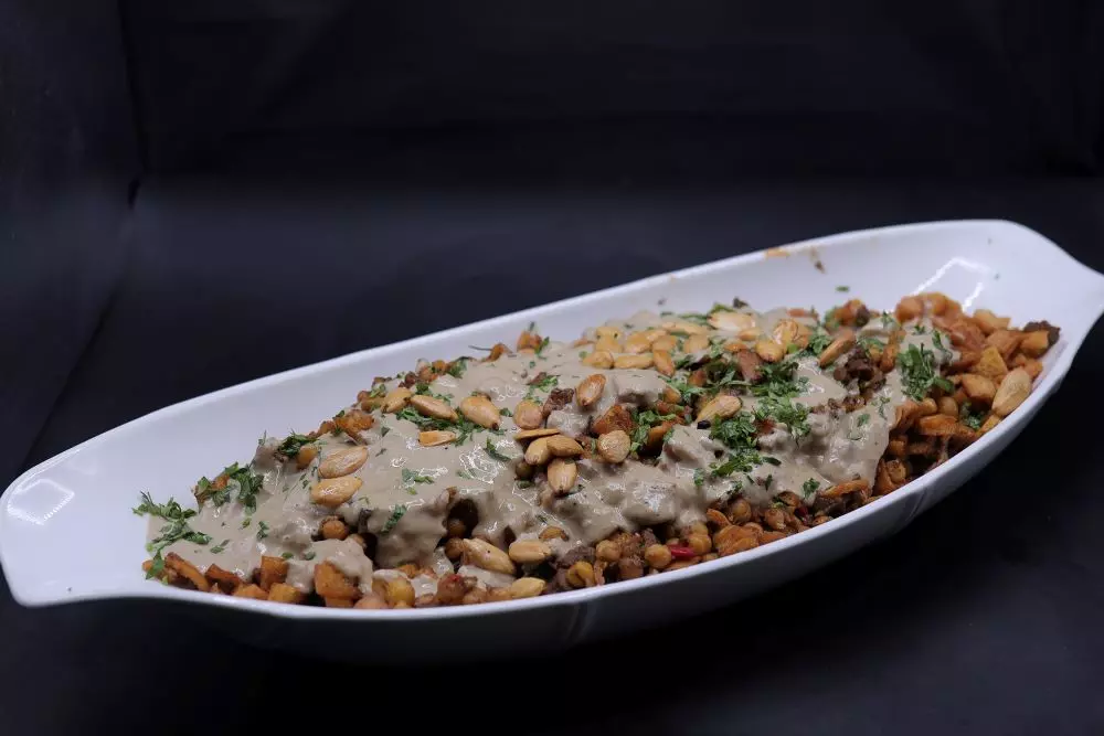 فتة حمص باللحم