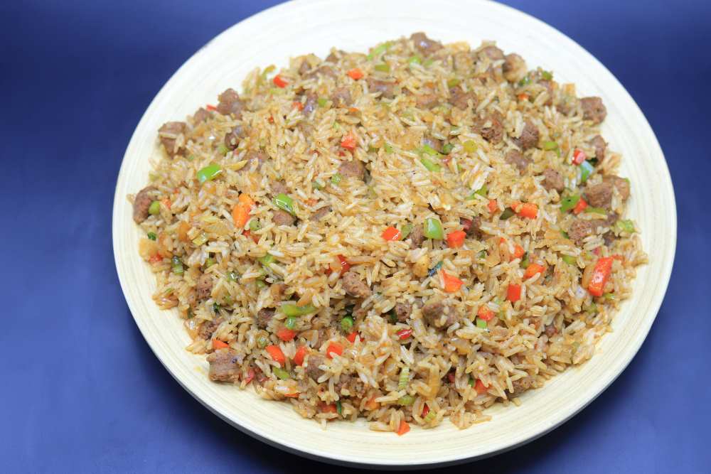 أرز بالسجق والخضار