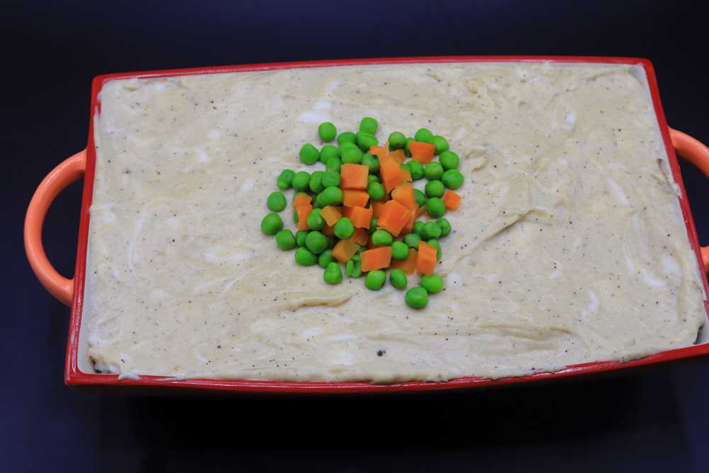 أرز باللحمة المفرومة والبشاميل