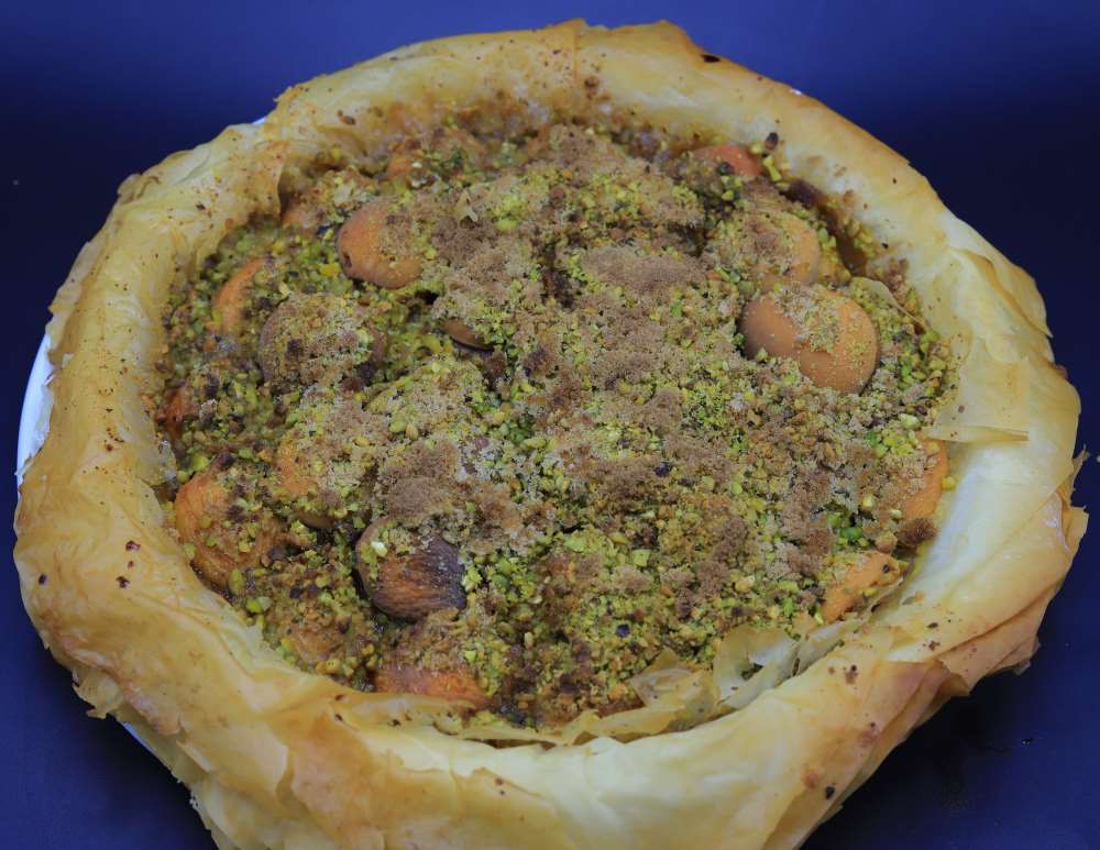 تارت المشمش مع الفستق