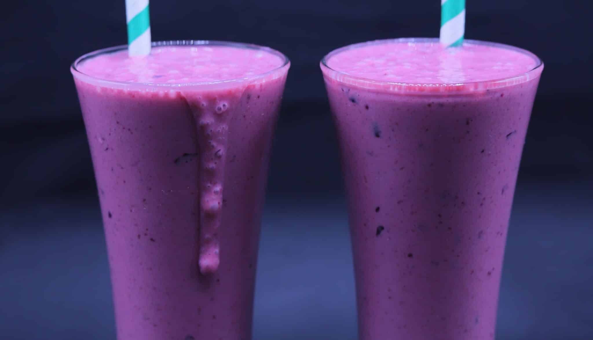 زبادي بالكريز والعسل