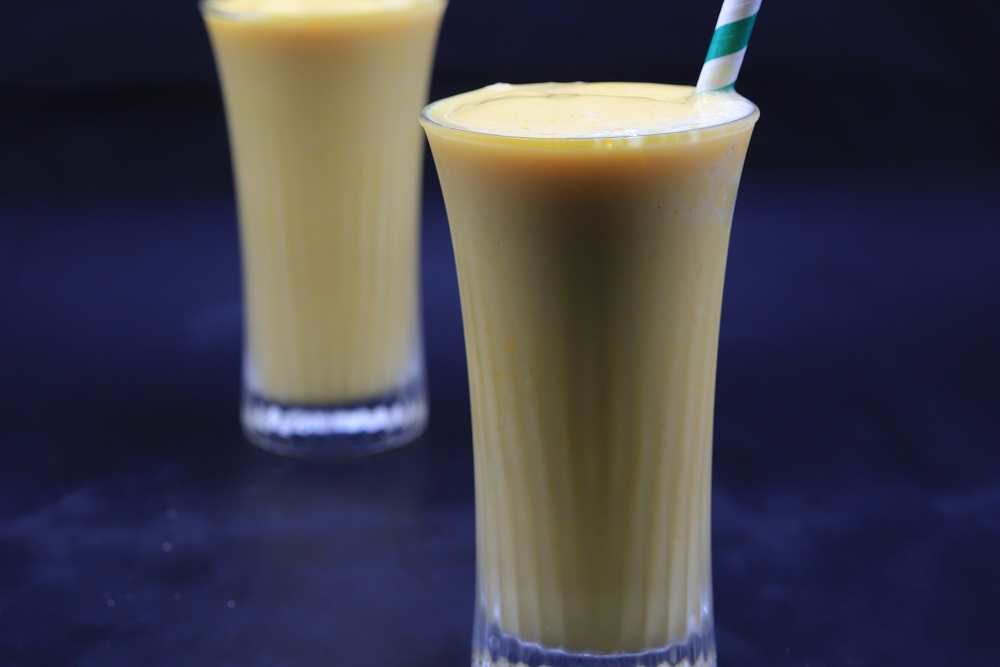 سموذي المانجو بالحليب المكثف