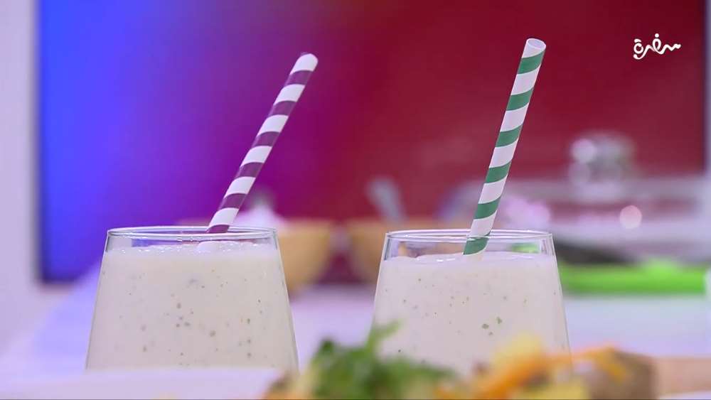 عصير موز بالزبادي والنعناع