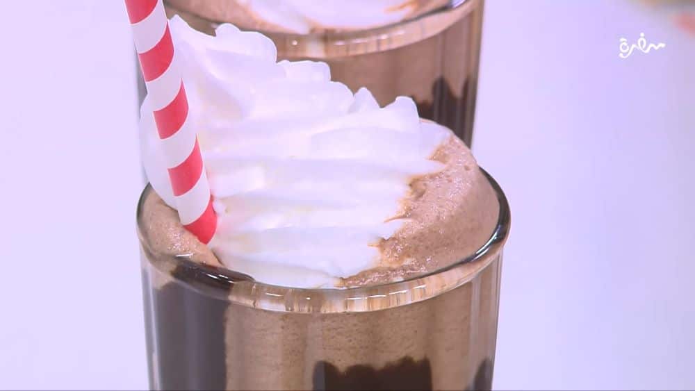 قهوة باردة بالشوكولاتة