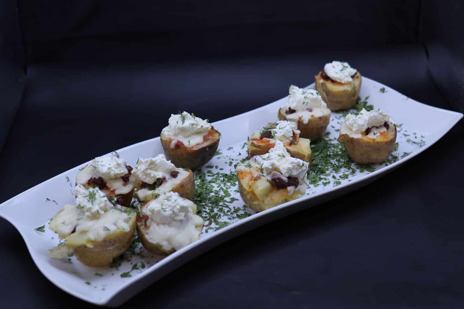 مافن البطاطس بالسجق