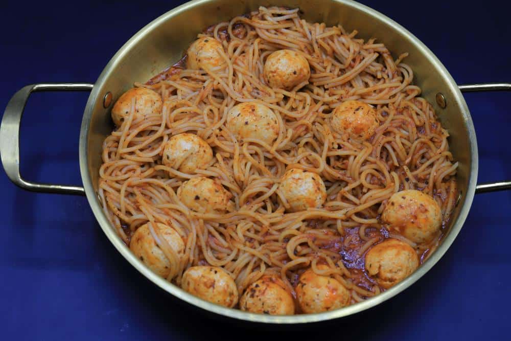 مكرونة بكفتة الدجاج