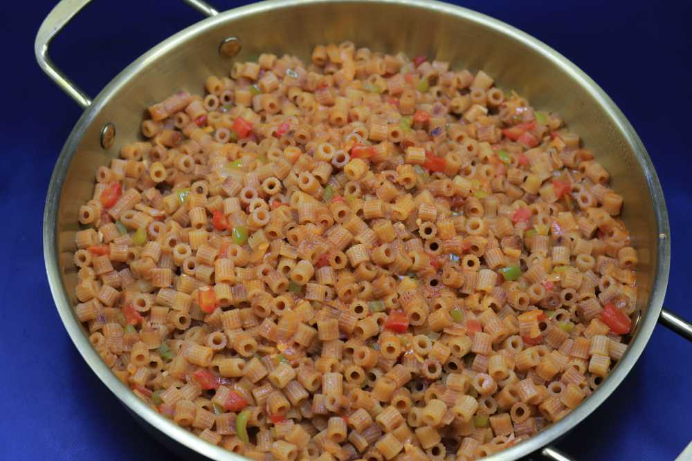 مكرونة محمرة بالفلفل