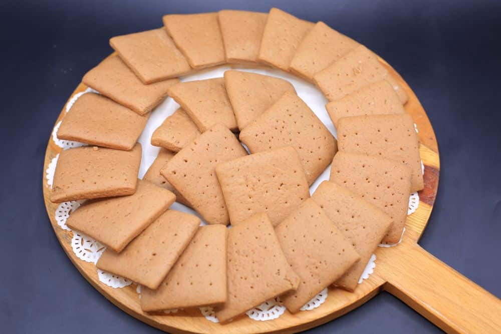 بسكوت شوكولاتة وقرفة