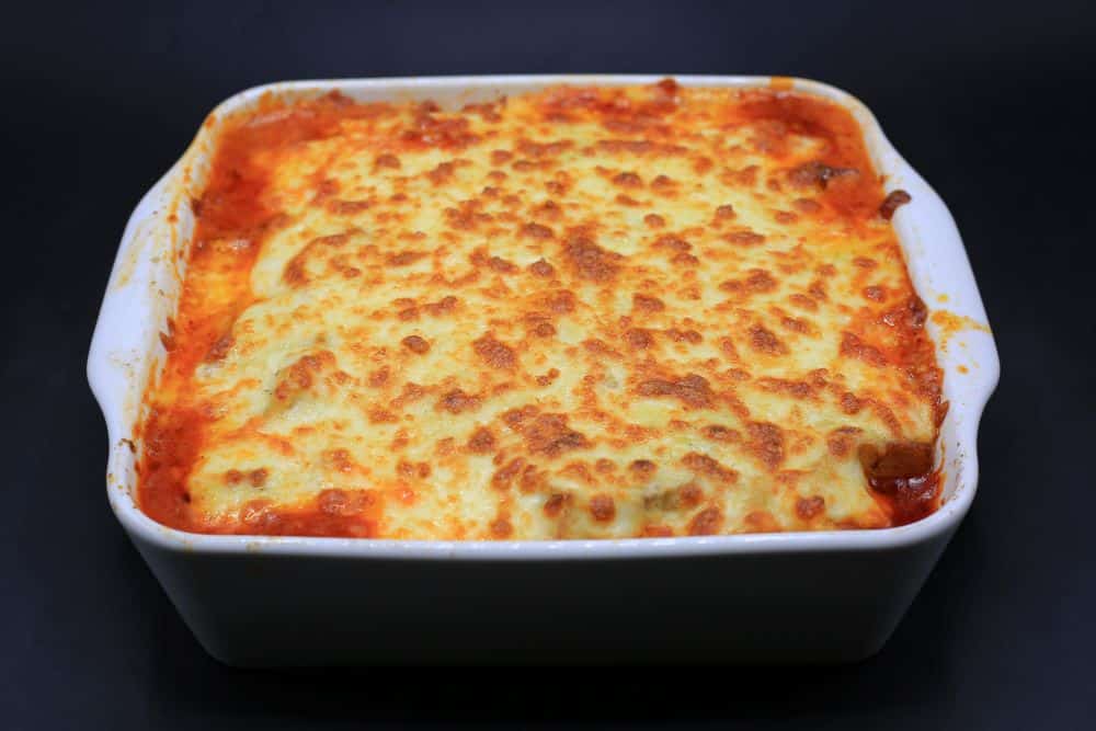 بولونيز وبطاطس بالجبن