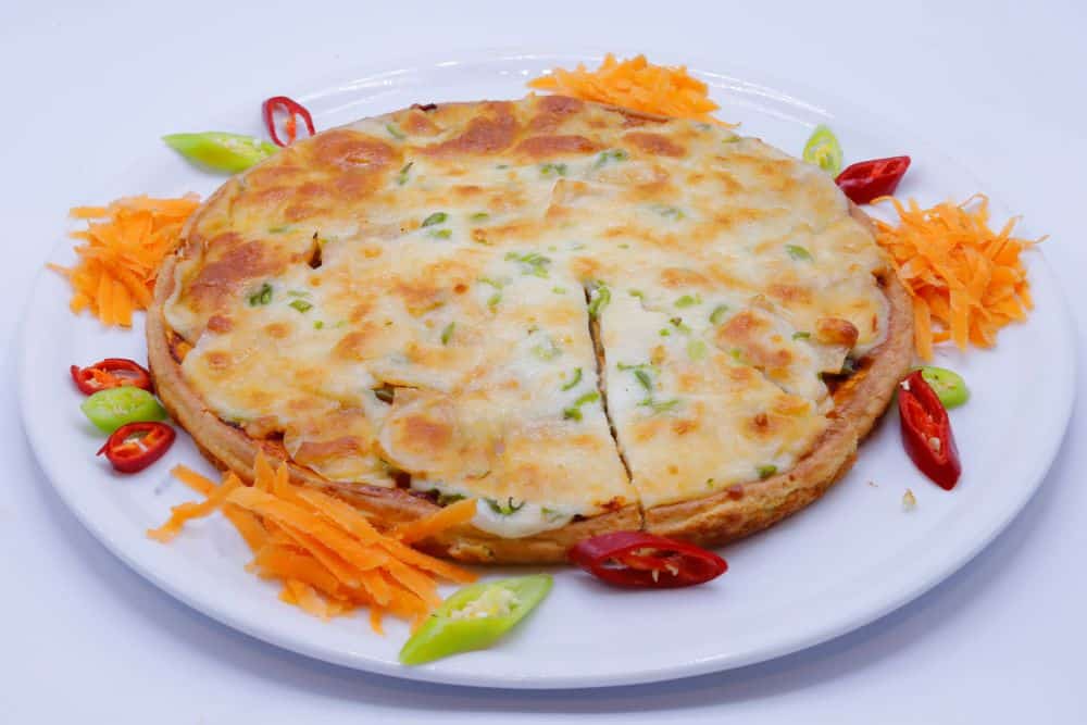 بيتزا الجبنة القريش