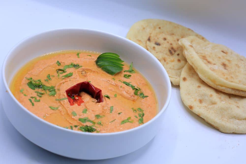 جبنة قريش بالطماطم المشوية