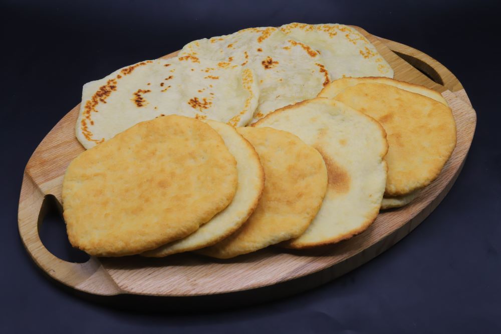 خبز بالزبادي والقشطة