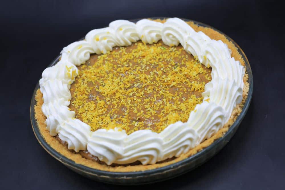 فطيرة كريمة القراصيا