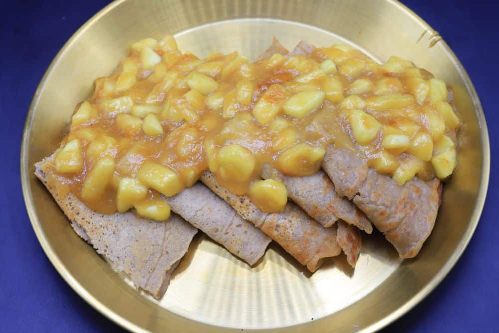 كريب التفاح بالقرفة النباتي