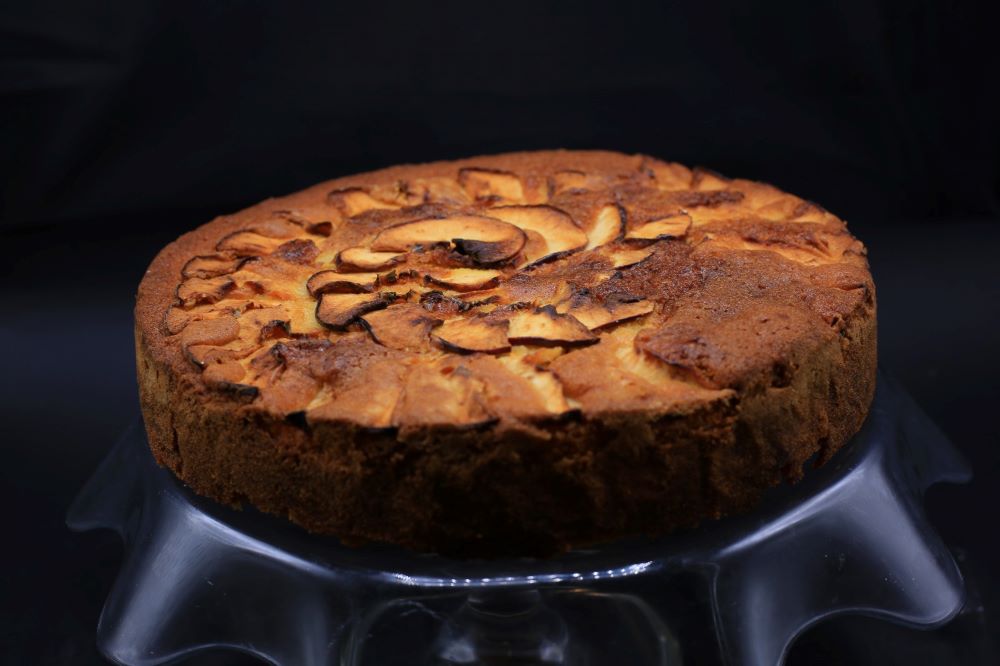 كيكة التفاح واللوز