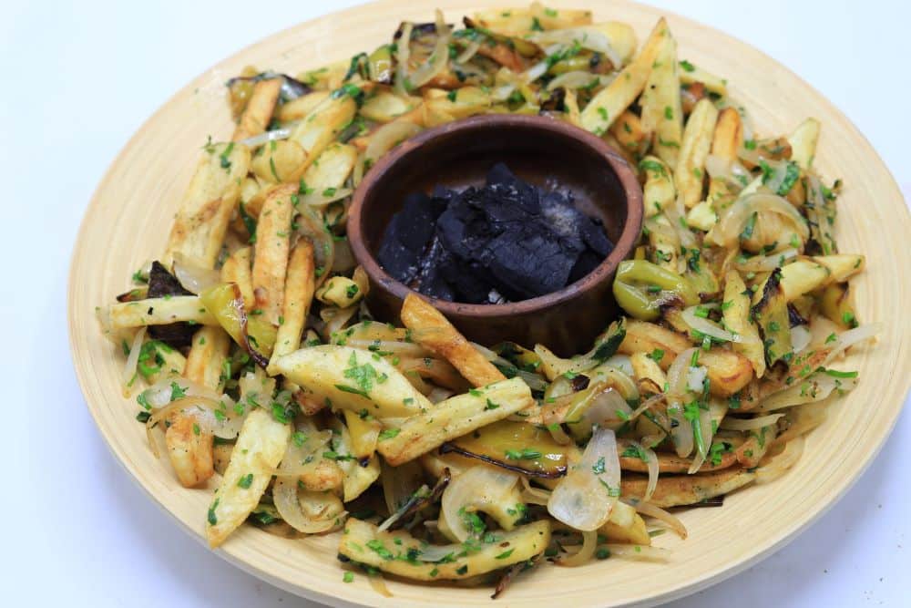 بطاطس بالفحم بطريقة توتا