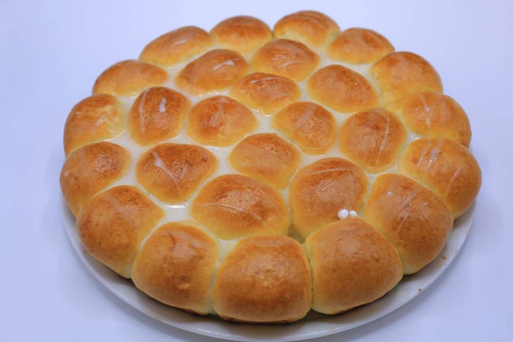 خلية نحل بالقرفة