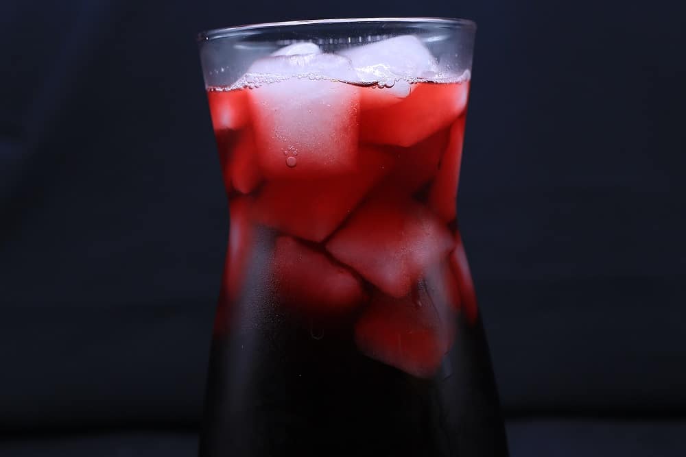 شاي مثلج بالكركديه