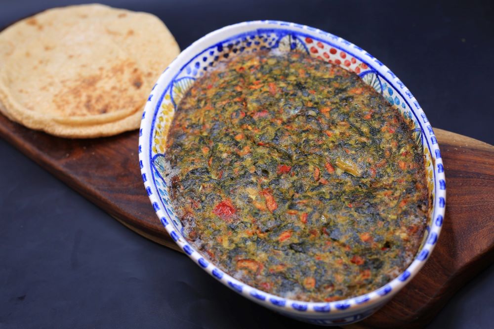 طاجن بيض بالخضار