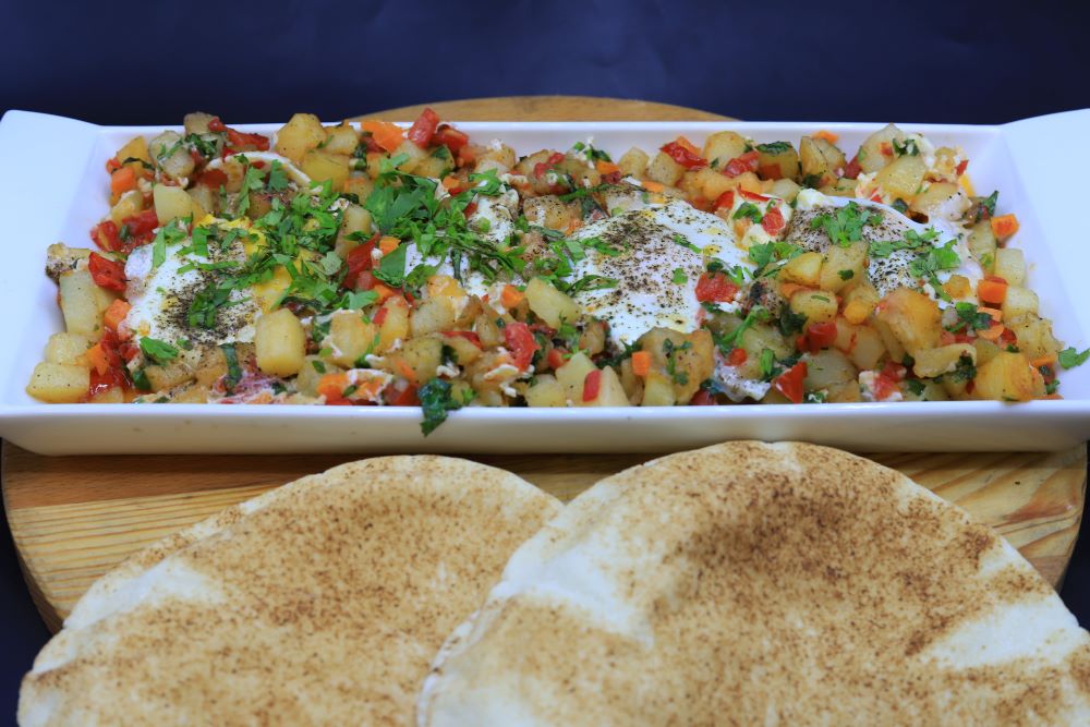 طاسة بطاطس بالبيض