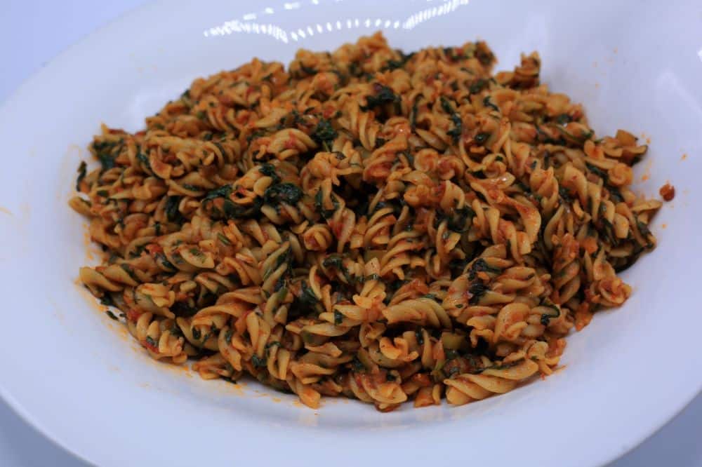 مكرونة بالسبانخ
