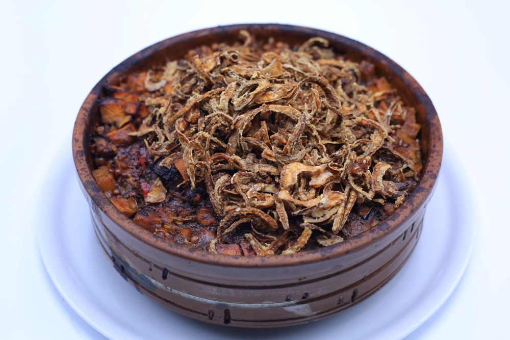 يخني العدس بالحمص