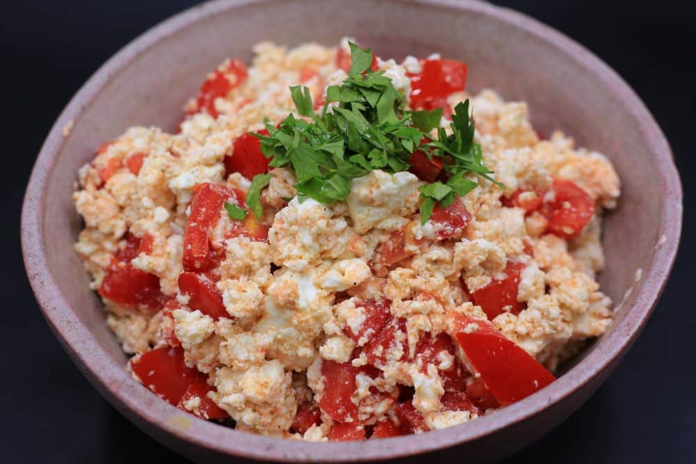 جبنة قريش بالطماطم