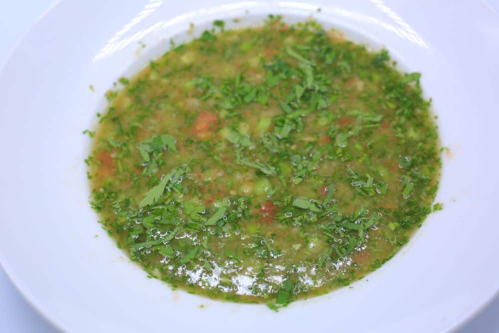 حساء الخضار مع الخبز