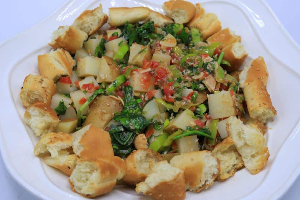 سلطة البطاطس الخشتية