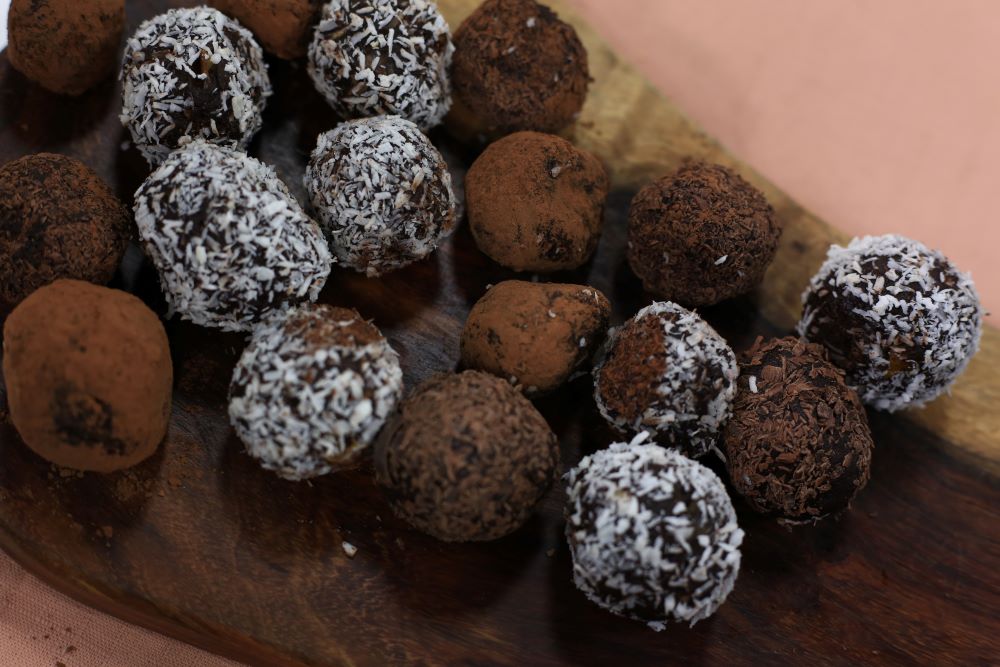 ترافل التمر بالكاكاو