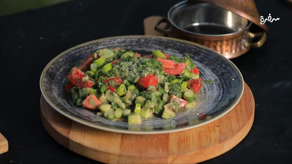 سلطة خضار بالطحينة